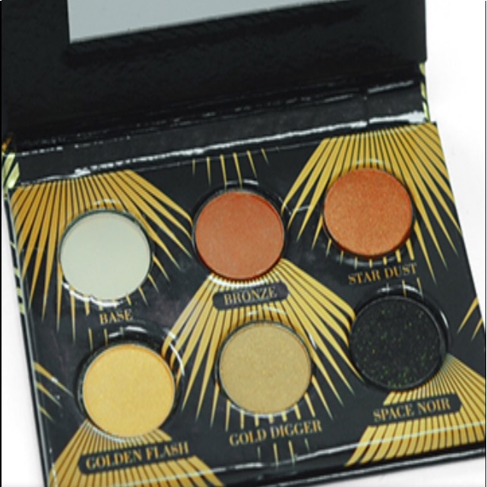 24k Golden Eyeshadow Pallet